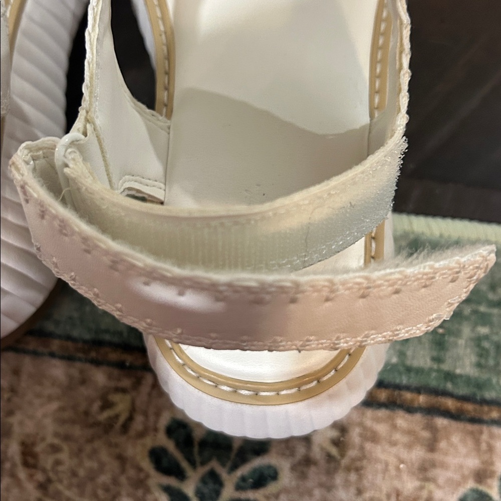 Universal Thread white platform sandal comfy - image 7